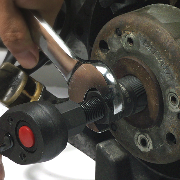 MAGNETO FLYWHEEL PULLER M14 x P1.5