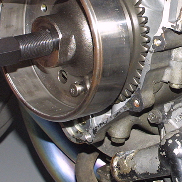 MAGNETO FLYWHEEL PULLER M20 x P1.5