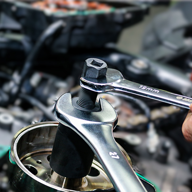 MAGNETO FLYWHEEL PULLER M24 x P1.5