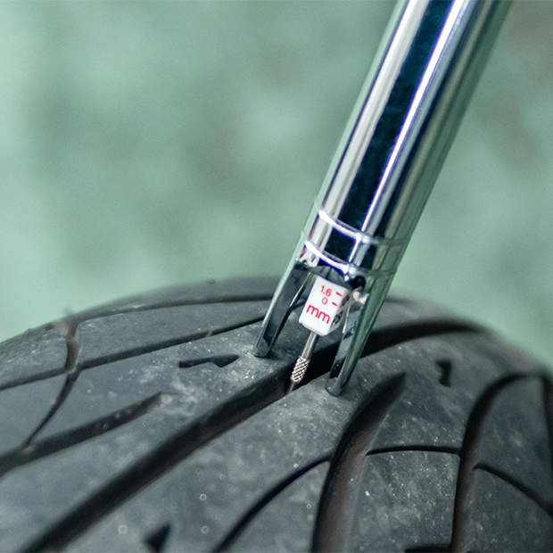 TYRE PRESSURE & THREAD DEPTH GAUGE