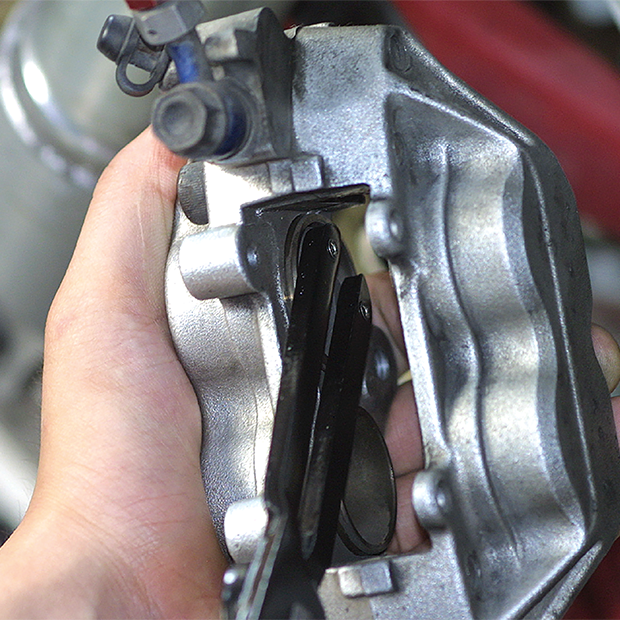 BRAKE PISTON DETACHING TOOL
