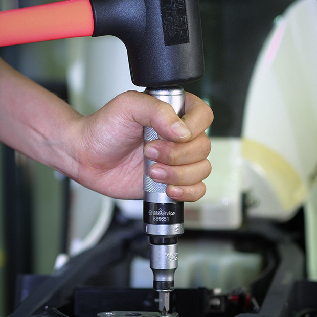 [180-BS9651] IMPACT DRIVER SET